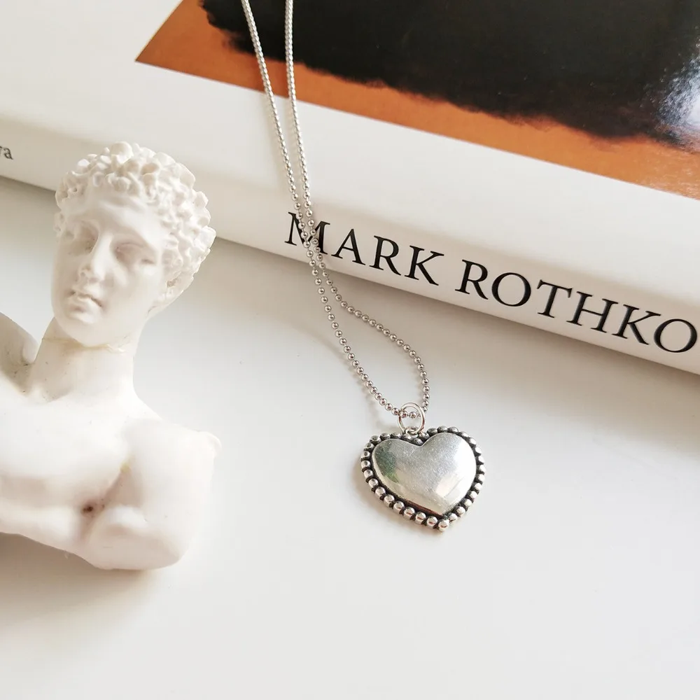 Women's Vintage Authentic 925 Sterling silver Retro Love Heart shape Pendant round beads chain necklace Fine Jewelry X236
Women's Vintage Authentic 925 Sterling silver Retro Love Heart shape Pendant round beads chain necklace Fine Jewelry X236