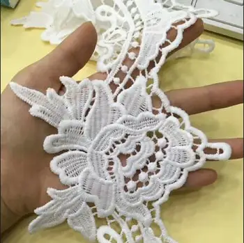 15Yards 11.5cm White Floral Lace Trim Applique Cord Lace Fabric Sewing Accessories High Quality Milk Silk Lace Trimming Ribbon 
15Yards 11.5cm White Floral Lace Trim Applique Cord Lace Fabric Sewing Accessories High Quality Milk Silk Lace Trimming Ribbon