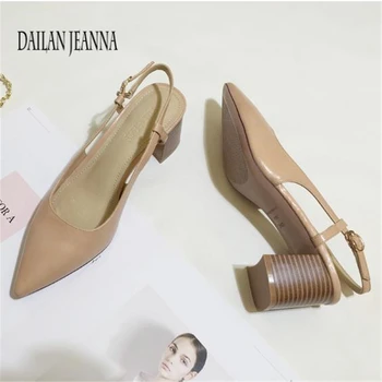 High-heeled shoes women 2018 spring and summer new Korean version of girls' sandals empty sharp heel single shoes
High-heeled shoes women 2018 spring and summer new Korean version of girls' sandals empty sharp heel single shoes