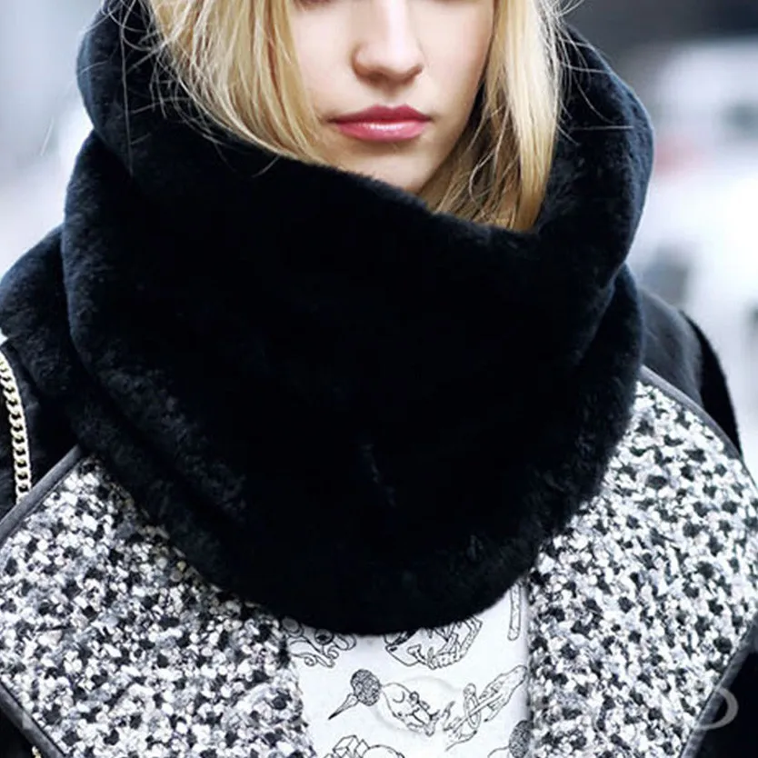 Luxurious Winter Faux Fur Double Length Black & White Wrap Infinity Scarf Snood