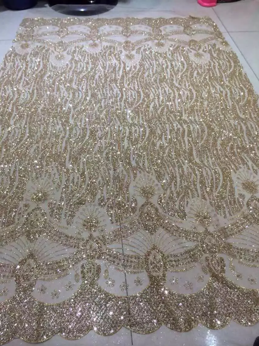 CiCi-9554 Top quality and Fashionable Guipure Lace African Cord Lace Fabric with glitter in gold color
CiCi-9554 Top quality and Fashionable Guipure Lace African Cord Lace Fabric with glitter in gold color