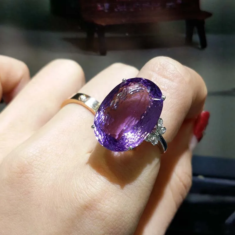 FLZB, New Fine big ring for lady big natural amethyst gmestone ov 15*20mm 22.8ct in 925sterling silver with white gold plated
FLZB, New Fine big ring for lady big natural amethyst gmestone ov 15*20mm 22.8ct in 925sterling silver with white gold plated