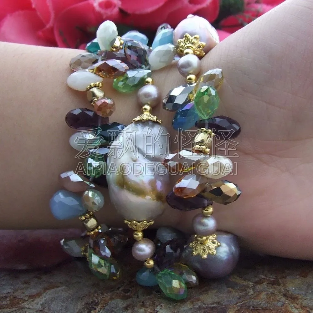 Women's 8" 3 Strands Purple Keshi Pearl Multi Color Crystal Bracelet 
Women's 8" 3 Strands Purple Keshi Pearl Multi Color Crystal Bracelet