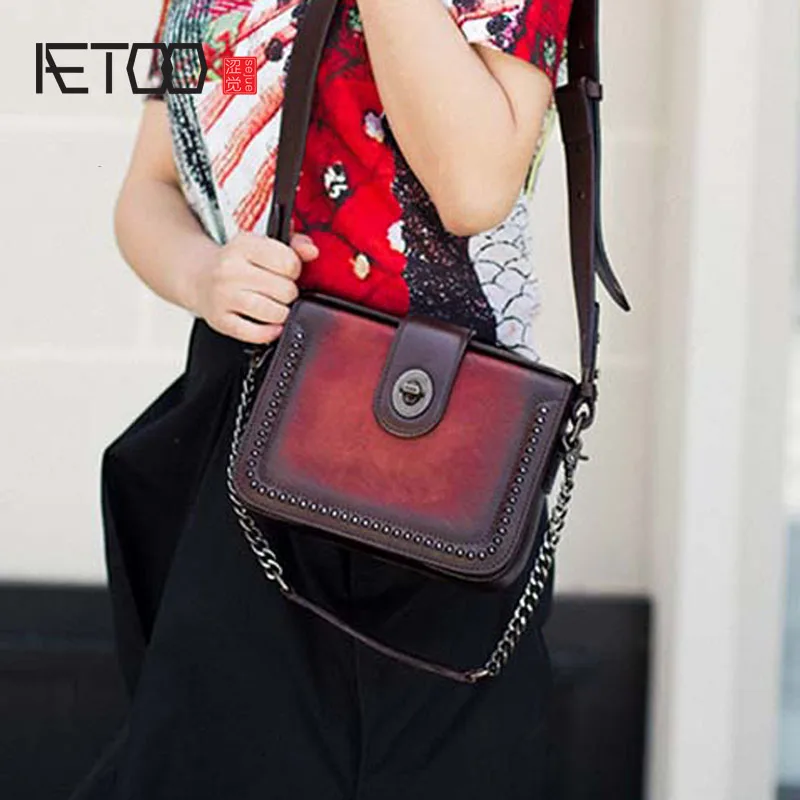 2018 new leather fashion crossbody retro handmade suede leather small bag broadband shoulder chain bag
2018 new leather fashion crossbody retro handmade suede leather small bag broadband shoulder chain bag