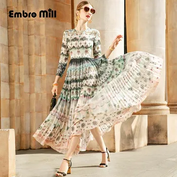 The New autumn Street style noble elegant printing Pleated A-line fashion woman dress 2019 S-XL
The New autumn Street style noble elegant printing Pleated A-line fashion woman dress 2019 S-XL