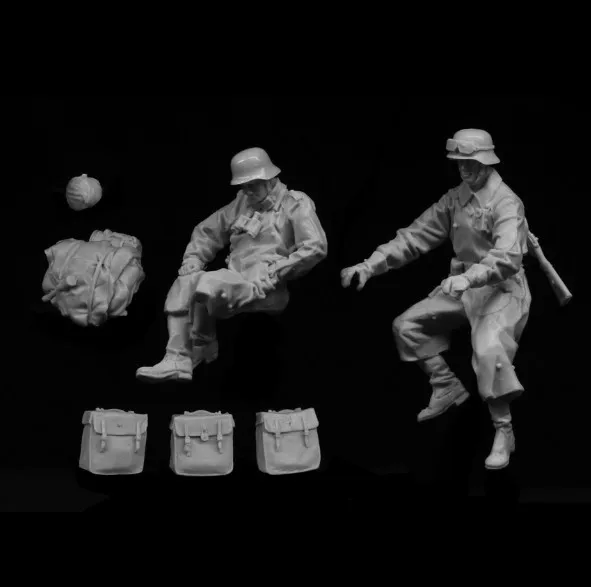 1/35 Scale German Motocross Soldier 2 Person Miniatures World War II Unpainted Resin Model Kit Figure Free Shipping
1/35 Scale German Motocross Soldier 2 Person Miniatures World War II Unpainted Resin Model Kit Figure Free Shipping