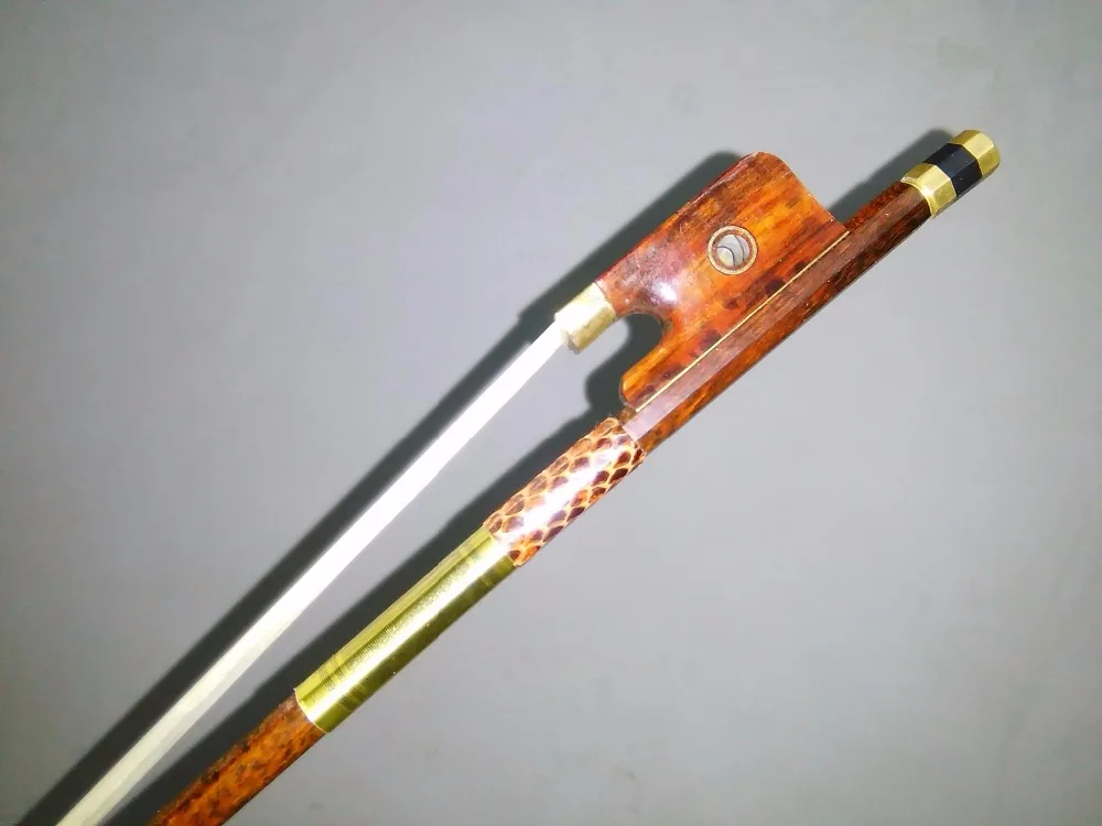 1 PC Cello Bow Snake wood Cello bow 4/4 white bow hair Snake wood frog Baroque Cello Bow
1 PC Cello Bow Snake wood Cello bow 4/4 white bow hair Snake wood frog Baroque Cello Bow