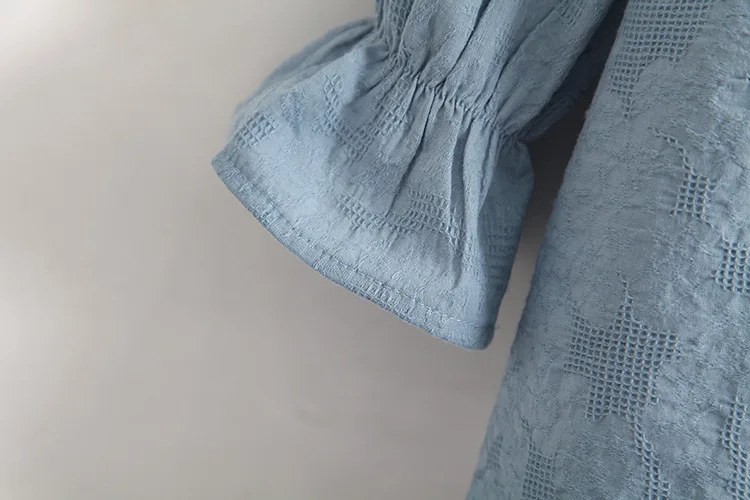 1 (18)