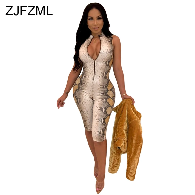 Snake Skin Print Sexy Skinny Playsuit Casual Stand Collar Sleeve Rompers Womens Jumpsuit Streetwear Front Zipper Party Bodysuit
Snake Skin Print Sexy Skinny Playsuit Casual Stand Collar Sleeve Rompers Womens Jumpsuit Streetwear Front Zipper Party Bodysuit