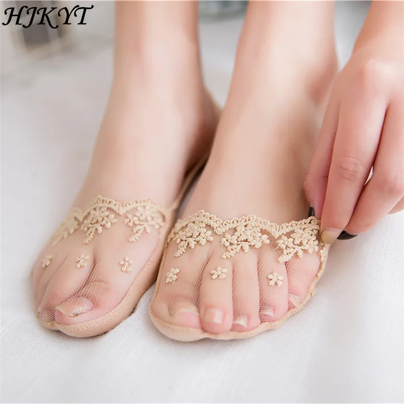 HJKYT summer sheer socks fuzzy novelty hot mesh crew silk thin invisible transparent embroidery woman fashion ballet non slip
HJKYT summer sheer socks fuzzy novelty hot mesh crew silk thin invisible transparent embroidery woman fashion ballet non slip