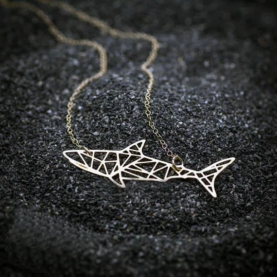 NianDi Geometric shark Necklace Origami Gold geometric shark pendant Ocean Necklace & Pendants Party Accessories YLQ0847
NianDi Geometric shark Necklace Origami Gold geometric shark pendant Ocean Necklace & Pendants Party Accessories YLQ0847