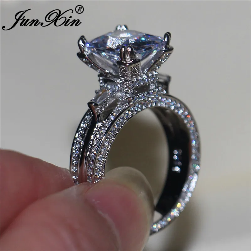 Boho Female White Zircon Ring Set Fashion 925 Silver Love Engagement Ring Vintage CZ Wedding Rings For Women
Boho Female White Zircon Ring Set Fashion 925 Silver Love Engagement Ring Vintage CZ Wedding Rings For Women