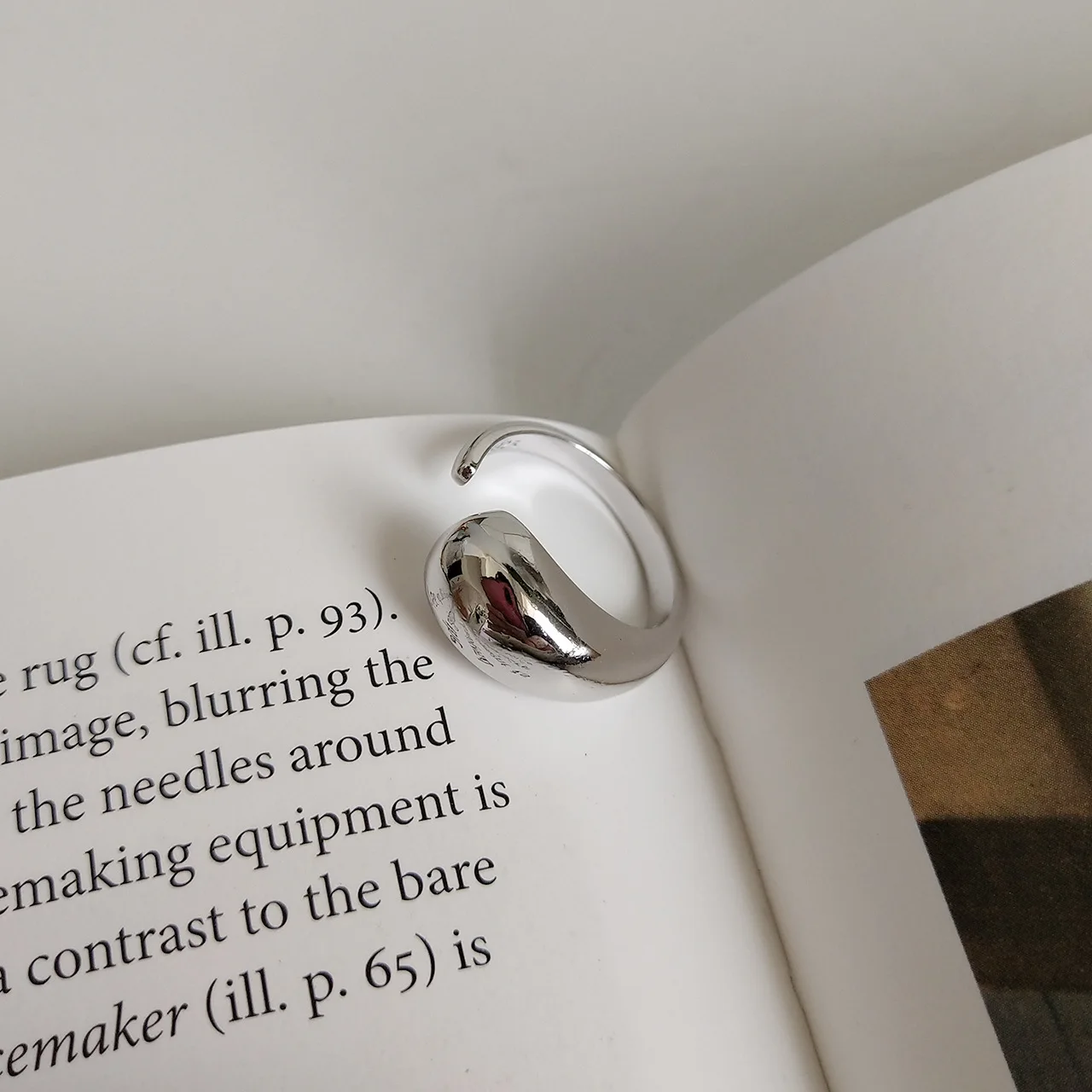 100% real 925 Sterling Silver Ring Individual fashion Jewelry Water Drop wedding Ring for woman
100% real 925 Sterling Silver Ring Individual fashion Jewelry Water Drop wedding Ring for woman