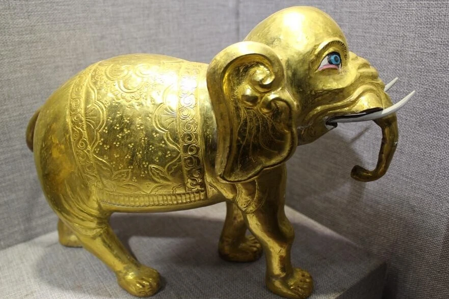 R0720 Details about 9""Tibet Buddhism costful lifelike Bronze 100% 24K Gold Lucky elephant Statue B0403
R0720 Details about 9""Tibet Buddhism costful lifelike Bronze 100% 24K Gold Lucky elephant Statue B0403