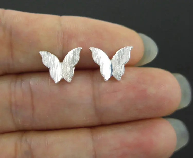 TianBo 2018 New Butterfly Earrings Rose Gold Color Stud Earrings for Women Child Brushed Butterfly Cartilage Ear Studs
TianBo 2018 New Butterfly Earrings Rose Gold Color Stud Earrings for Women Child Brushed Butterfly Cartilage Ear Studs