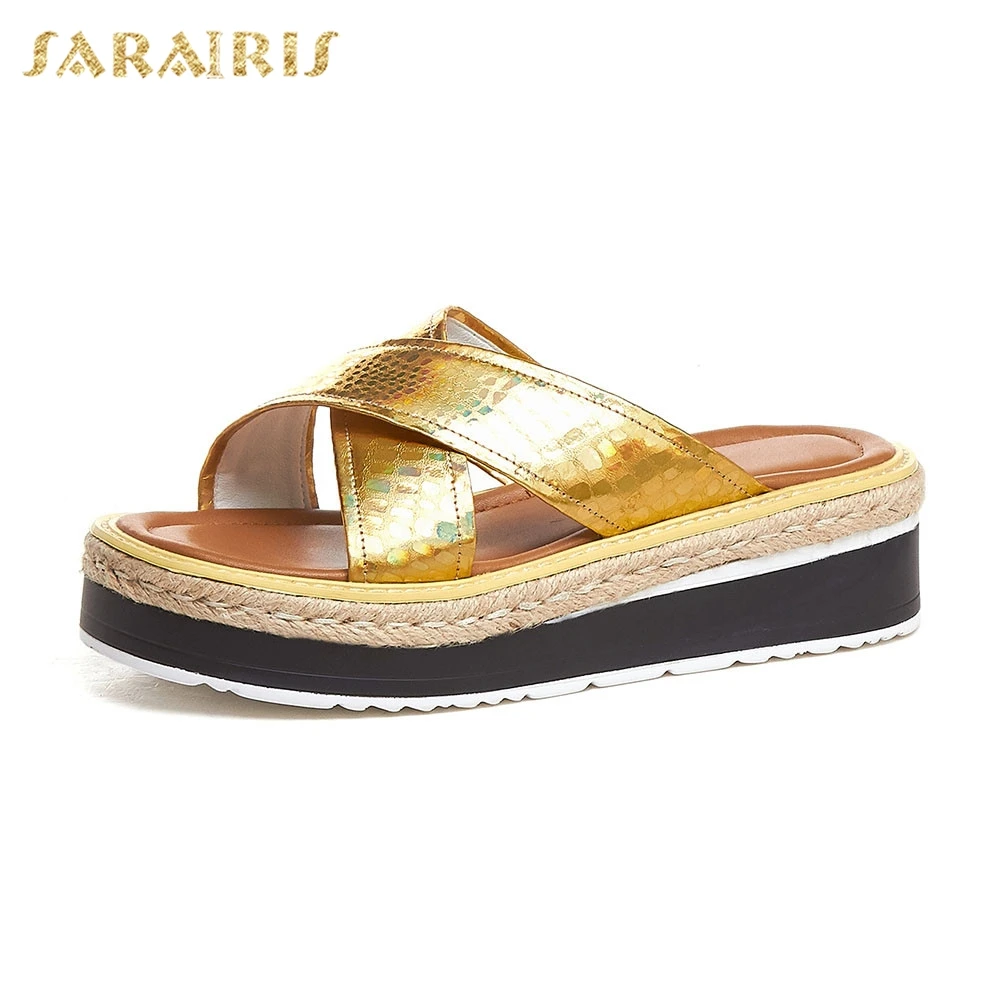 Sarairis Brand New Fashion women's Genuine Leather Ladies Wedges Heels Platform Shoes Woman Casual Outside Summer Slippers
Sarairis Brand New Fashion women's Genuine Leather Ladies Wedges Heels Platform Shoes Woman Casual Outside Summer Slippers