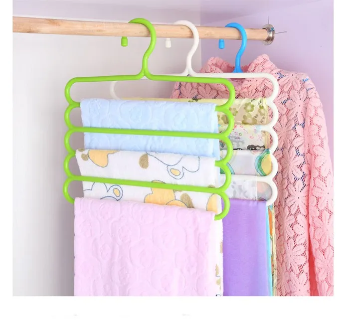 3239933398_307680155