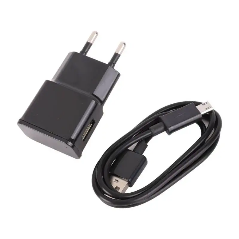 Портативное зарядное устройство с европейской вилкой и USB-кабелем для быстрой