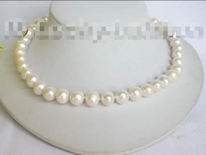Free Shipping>> new hot Genuine 11mm white freshwater pearls necklace 18KGP cla
Free Shipping>> new hot Genuine 11mm white freshwater pearls necklace 18KGP cla