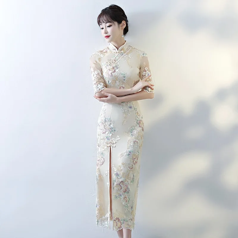 2019 Spring New Embroidery Floral Long Cheongsam Sexy Ladies High Split Slim Qipao Traditional Handmade Button Dress Vestidos
2019 Spring New Embroidery Floral Long Cheongsam Sexy Ladies High Split Slim Qipao Traditional Handmade Button Dress Vestidos