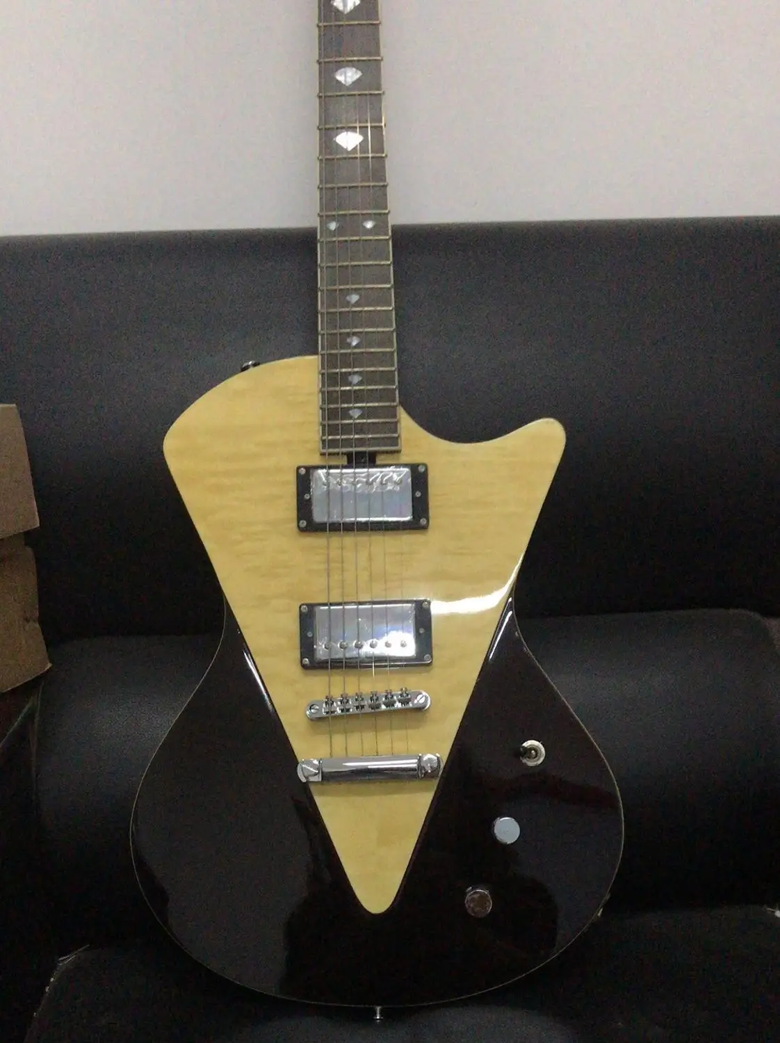 Music Man armada electric guitar Musicman armada guitar Free shipping guitarras Music Man yellow and black armada guitar
Music Man armada electric guitar Musicman armada guitar Free shipping guitarras Music Man yellow and black armada guitar