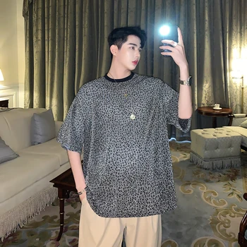 Men Short Sleeve Loose Casual Shining Leopard T Shirt Male Women Streetwear Hip Hop Tshirt Lovers Tees Shirts Tops
Men Short Sleeve Loose Casual Shining Leopard T Shirt Male Women Streetwear Hip Hop Tshirt Lovers Tees Shirts Tops