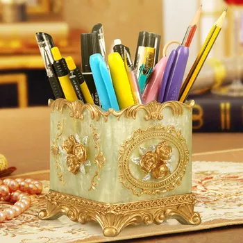 Nordic Fashion Resin Pen Holder Storage Box Creative Makeup Brush Barrel Cotton Swab Box Personality Decoration
Nordic Fashion Resin Pen Holder Storage Box Creative Makeup Brush Barrel Cotton Swab Box Personality Decoration