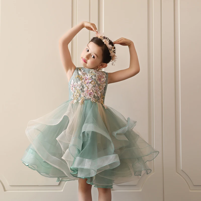 High Quality Holy Communion Dress for 2-11Y Sequines Beading Girls Princess Dress Appliques Ball Gown Flower Girl Dresses B148
High Quality Holy Communion Dress for 2-11Y Sequines Beading Girls Princess Dress Appliques Ball Gown Flower Girl Dresses B148