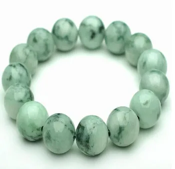 A cargo of natural jade greent jade beads floating flowers male and female style ice kinds of jade with certificate
A cargo of natural jade greent jade beads floating flowers male and female style ice kinds of jade with certificate