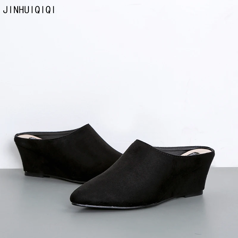 Chaussons Femme Summer Pointed Toe Wedges Shoes Fashion Black Suede Mules High Heels Casual Ladies Pumps Woman Shoes
Chaussons Femme Summer Pointed Toe Wedges Shoes Fashion Black Suede Mules High Heels Casual Ladies Pumps Woman Shoes