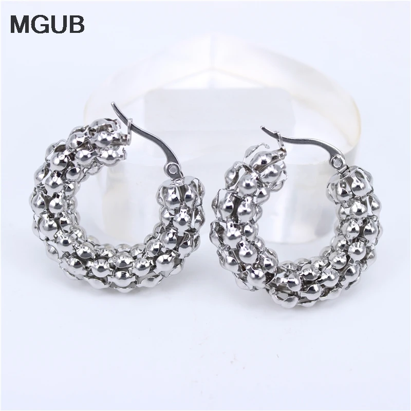 MGUB 30mm 35mm 40mm Popcorn earring silver color female popular Features stainless steel accessories 7mm thick LH454
MGUB 30mm 35mm 40mm Popcorn earring silver color female popular Features stainless steel accessories 7mm thick LH454