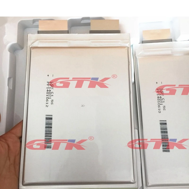 1pcs 3.7v 27Ah Lithium li-ion cell high rate 100A 28Ah 3.7v 30Ah for diy pack power tool car EV RV energy 12v 24v 36v 48v 60v
1pcs 3.7v 27Ah Lithium li-ion cell high rate 100A 28Ah 3.7v 30Ah for diy pack power tool car EV RV energy 12v 24v 36v 48v 60v
