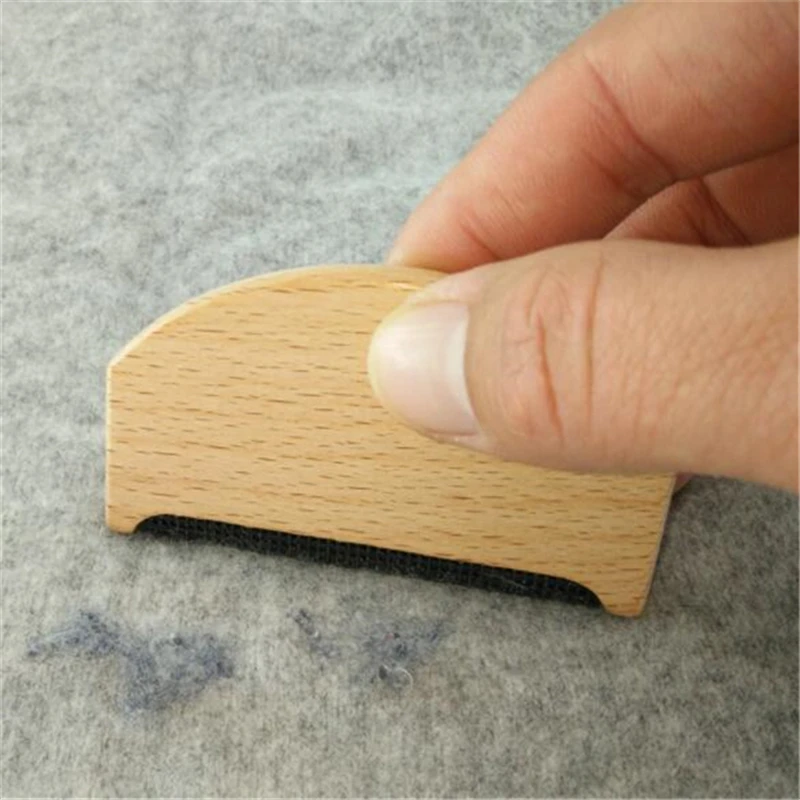 

Wooden Fabric Clothes Cashmere Sweater Lint Removers Manual Portable Wooden Lint Trimmer Shaver Comb Garment Care