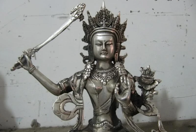 Tibet Buddhist Fane exquisite White Bronze Silver Manjusri Bodhisattva Kwan-Yin 
Tibet Buddhist Fane exquisite White Bronze Silver Manjusri Bodhisattva Kwan-Yin
