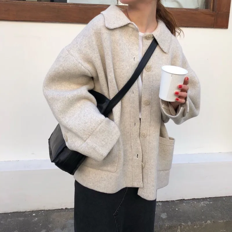 3 colors 2018 autumn and winter sweet single breasted button solid color knitted thick sweaters womens cardigans womens (C9136)
3 colors 2018 autumn and winter sweet single breasted button solid color knitted thick sweaters womens cardigans womens (C9136)