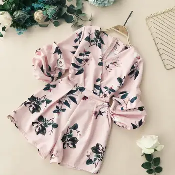 2019 Women's Fashion New Cross V-neck Prints Lantern Sleeves High-Waist Thin Wide Leg jumpsuits
2019 Women's Fashion New Cross V-neck Prints Lantern Sleeves High-Waist Thin Wide Leg jumpsuits