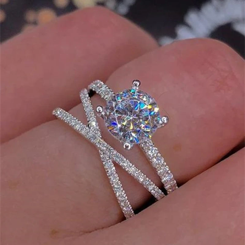 Utimtree Round Crystal Wedding Engagement Rings For Women Female Fashion Rose Gold Color Stone Ring Statement Charm band Jewelry
Utimtree Round Crystal Wedding Engagement Rings For Women Female Fashion Rose Gold Color Stone Ring Statement Charm band Jewelry