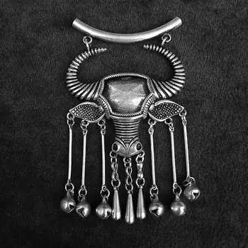 hot sell new - free shipping Handmade DIY pendant inlaid old Miao silver embroidered buffalo tau off empty underpinning support
hot sell new - free shipping Handmade DIY pendant inlaid old Miao silver embroidered buffalo tau off empty underpinning support