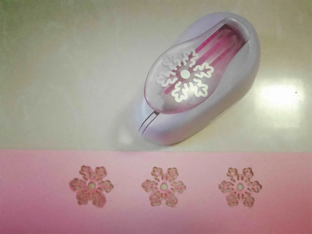 free ship 1''(2.5cm) snowflake(hollow) eva foam punch child diy craft punch scrapbook paper cutter scrapbooking punches Embosser
free ship 1''(2.5cm) snowflake(hollow) eva foam punch child diy craft punch scrapbook paper cutter scrapbooking punches Embosser