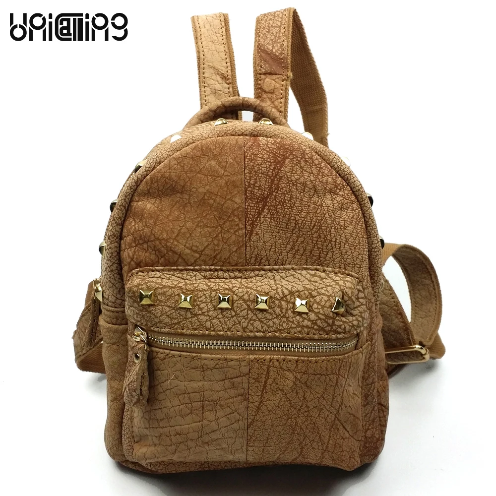 New style Fashion rivet female backpack Cow Leather Retro backpacks for teenage girls All-match genuine leather backpack women
New style Fashion rivet female backpack Cow Leather Retro backpacks for teenage girls All-match genuine leather backpack women