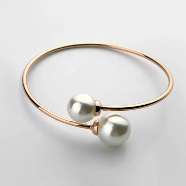 Warme Farben 2019 Women Pearls Bracelets Plate 18K Gold Trendy Charm Bracelet Accessories Pearl Party & Birthday Gifts for Femme
Warme Farben 2019 Women Pearls Bracelets Plate 18K Gold Trendy Charm Bracelet Accessories Pearl Party & Birthday Gifts for Femme