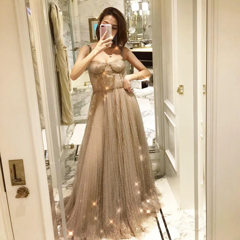 New Spring Women's Dresses, Heavy Industry Shining Pieces Embroidered Mesh , Pleated Goddess Hanging Star Dresses 8647
New Spring Women's Dresses, Heavy Industry Shining Pieces Embroidered Mesh , Pleated Goddess Hanging Star Dresses 8647