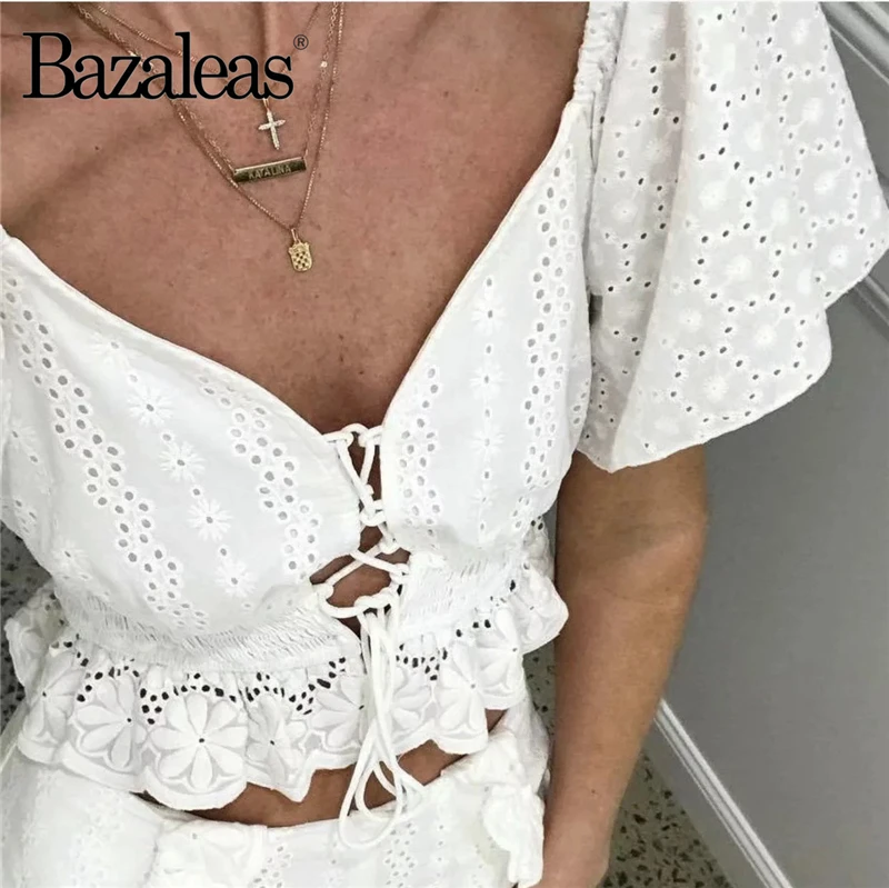 Bazaleas 2019 Vintage Center Bandage Tie Cross womens tops and blouse Fashion blouse hollow Out blusas Ruffles blusa feminina
Bazaleas 2019 Vintage Center Bandage Tie Cross womens tops and blouse Fashion blouse hollow Out blusas Ruffles blusa feminina