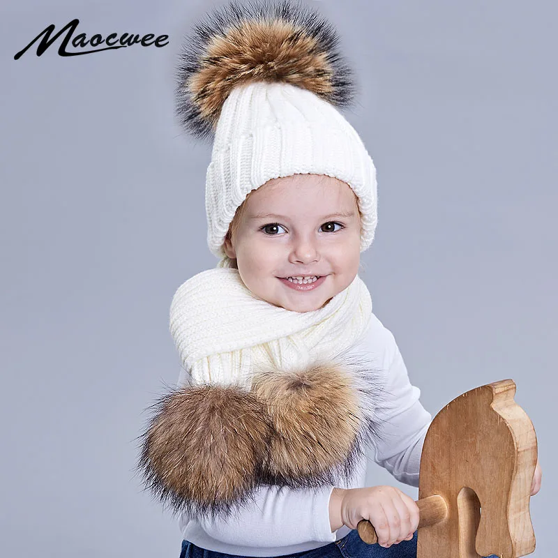 New Girl Pom Pom Beanies Warm Knitted Bobble Fur Pom Pom Hat and Scarf Set Children Real Raccoon Fur Pompon Winter Hat Skullies
New Girl Pom Pom Beanies Warm Knitted Bobble Fur Pom Pom Hat and Scarf Set Children Real Raccoon Fur Pompon Winter Hat Skullies