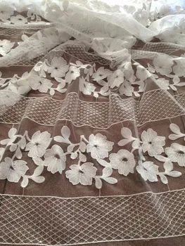 5 yards/lot french net lace fabric with sequins top quality tulle guipure lace fabric CiCi-91226 in white
5 yards/lot french net lace fabric with sequins top quality tulle guipure lace fabric CiCi-91226 in white