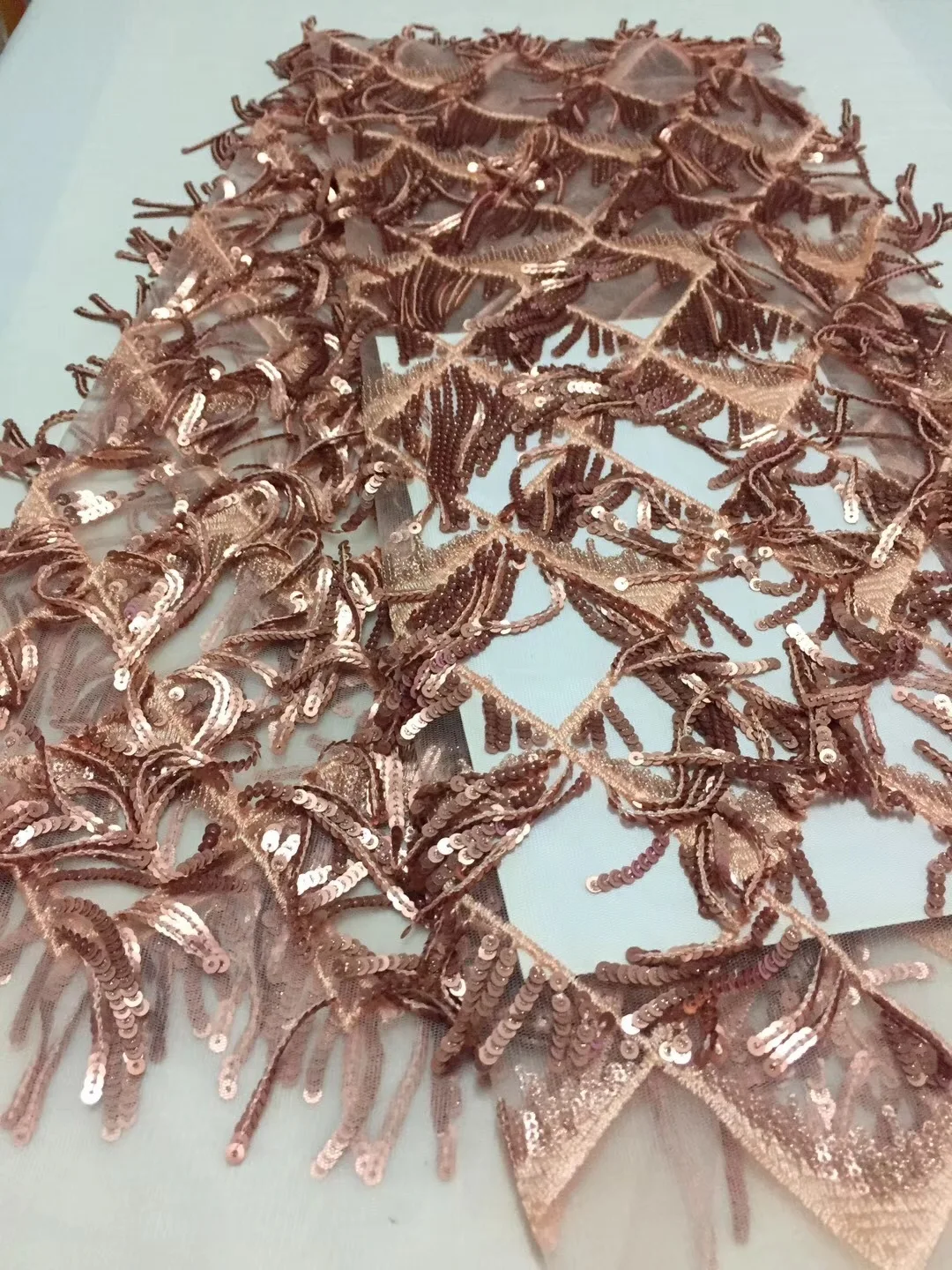 African Lace Fabric gold African Guipure Lace fabric with Sequins High Quality French Lace Sequin Fabric For Wedding
African Lace Fabric gold African Guipure Lace fabric with Sequins High Quality French Lace Sequin Fabric For Wedding