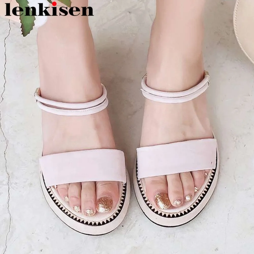 Lenkisen sweety girl fairy round peep toe natural leather slip on mule med bottom platform preppy style dating party sandals L64
Lenkisen sweety girl fairy round peep toe natural leather slip on mule med bottom platform preppy style dating party sandals L64