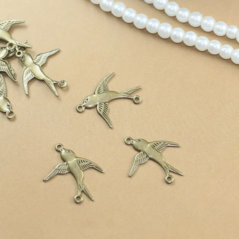 SEA MEW 17*20mm antique bronze plated vintage style swallow shape connectors charm jewelry findings 100 PCS
SEA MEW 17*20mm antique bronze plated vintage style swallow shape connectors charm jewelry findings 100 PCS