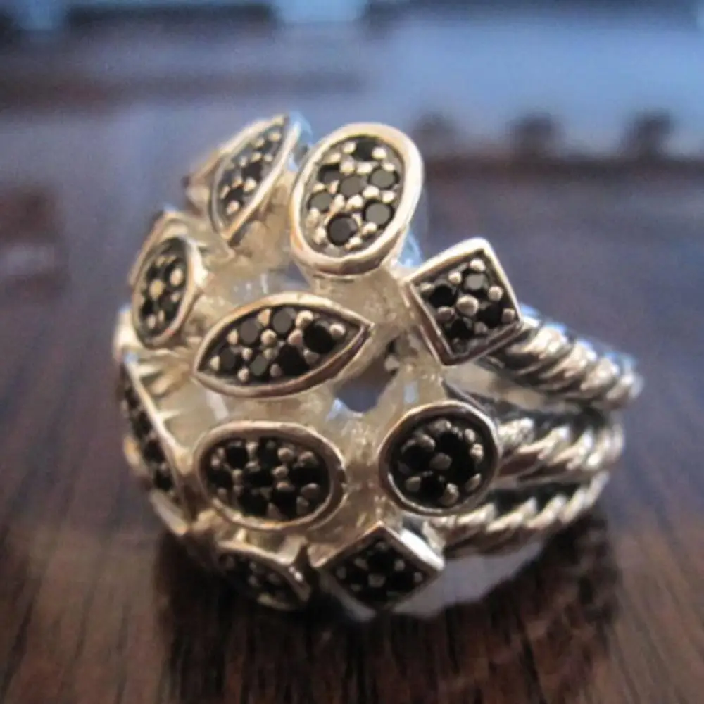 Solid Sterling Silver Jewelry Large Diamond Confetti Ring Design Brand Jewelry 925 Silver Black Diamond Women Ring
Solid Sterling Silver Jewelry Large Diamond Confetti Ring Design Brand Jewelry 925 Silver Black Diamond Women Ring