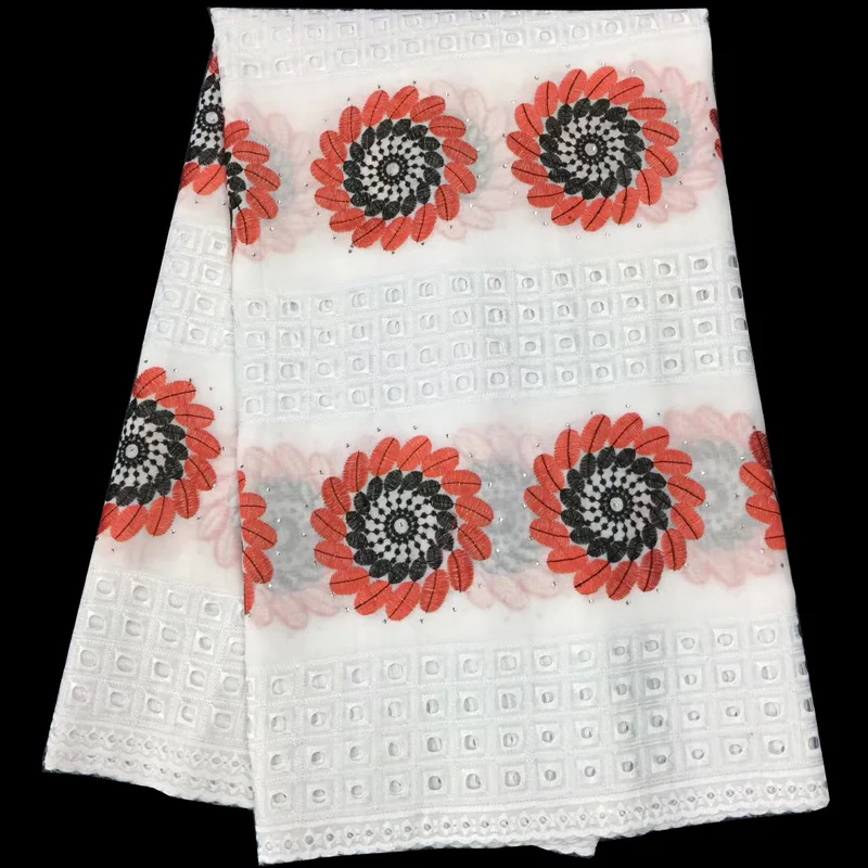 Free shipping (5yards/pc) New design African cotton lace fabric with holes design embroidered Swiss voile lace for dress CLS184
Free shipping (5yards/pc) New design African cotton lace fabric with holes design embroidered Swiss voile lace for dress CLS184